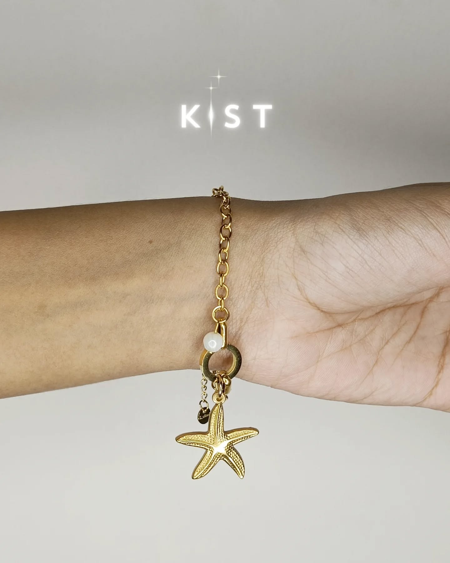 Star-fish charm bracelet
