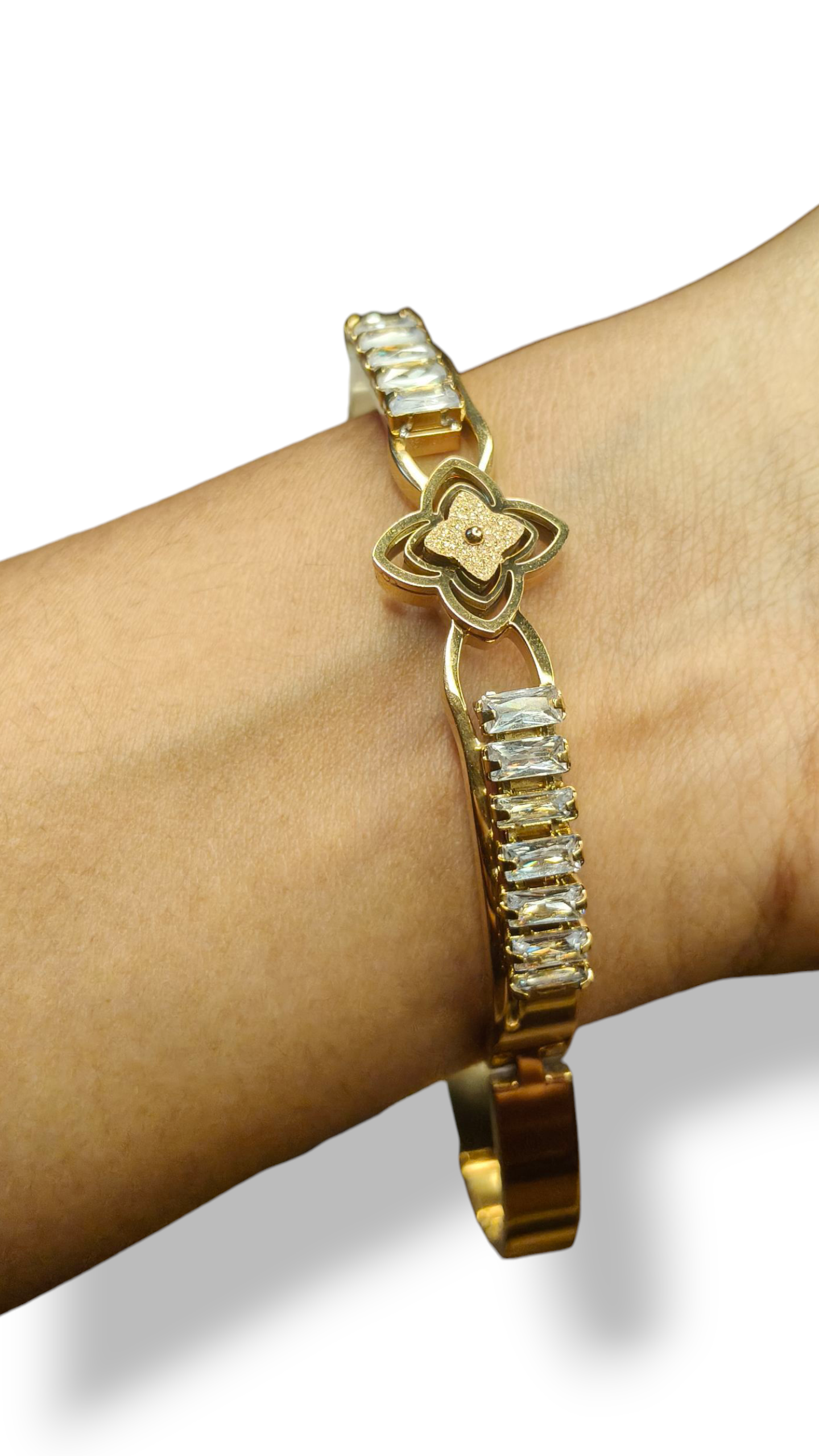 Stone Petal clover bracelet